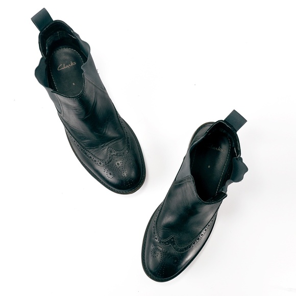 CLARKS Batcombe Wingtip Chelsea Boots - Pull On - Picture 12 of 13